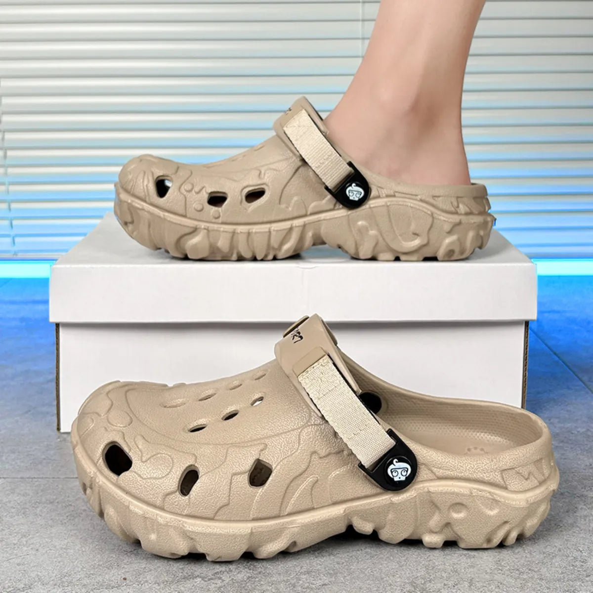 dff2c6a685a54a4e9b403be1a66f65af-Max-Origin