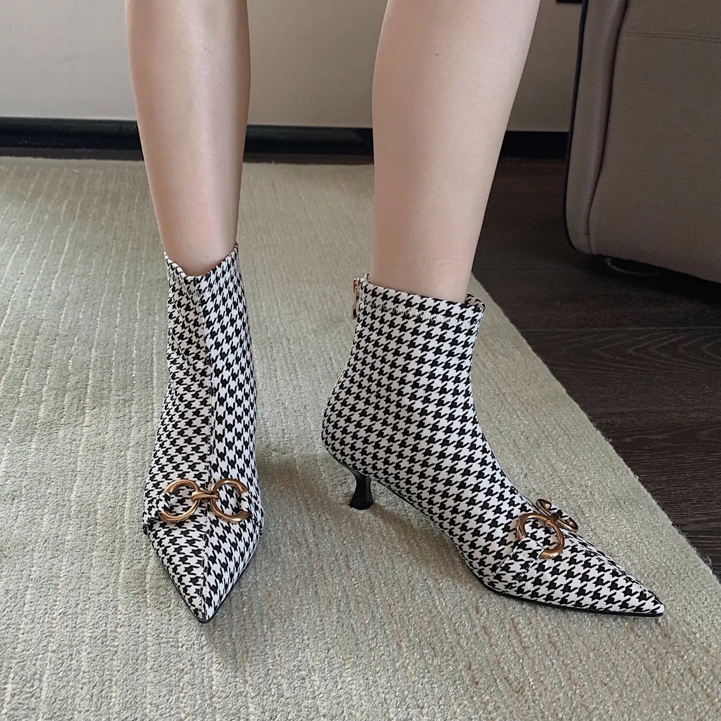 Houndstooth Fashion Boots with Side Zipper and Small Heel